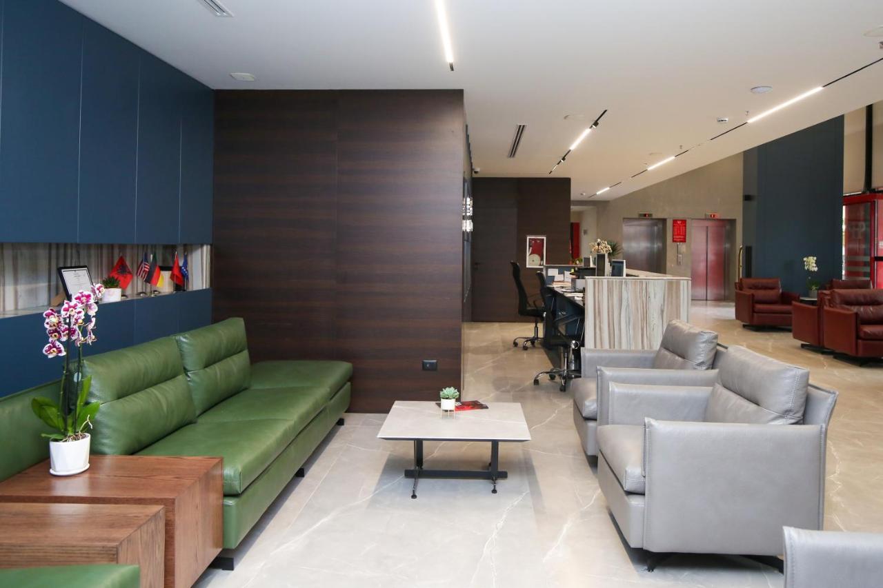 Hotel Partner & Spa Vlorë Esterno foto