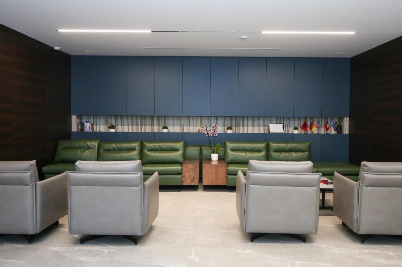 Hotel Partner & Spa Vlorë Esterno foto