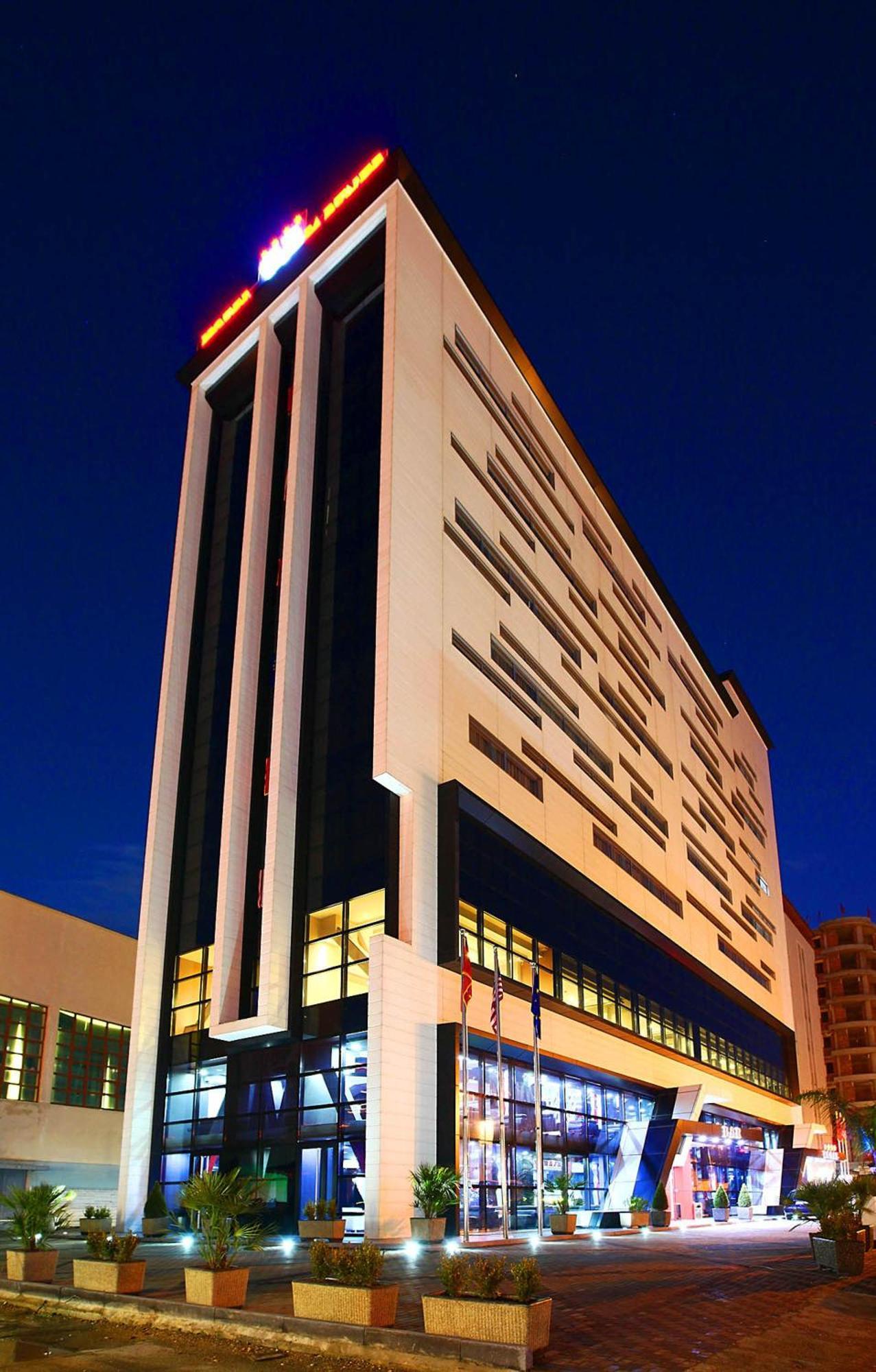 Hotel Partner & Spa Vlorë Esterno foto