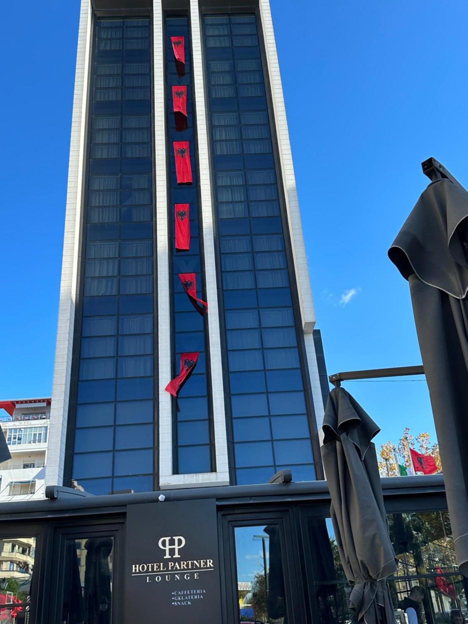 Hotel Partner & Spa Vlorë Esterno foto