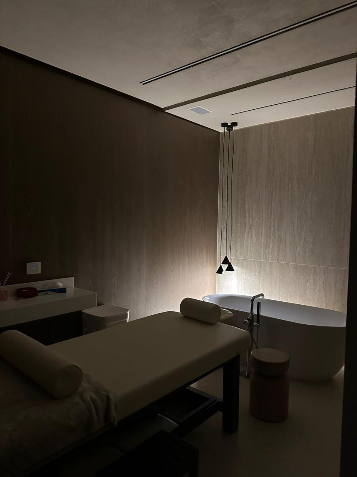 Hotel Partner & Spa Vlorë Esterno foto