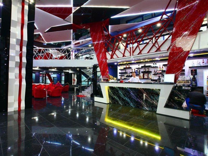 Hotel Partner & Spa Vlorë Esterno foto
